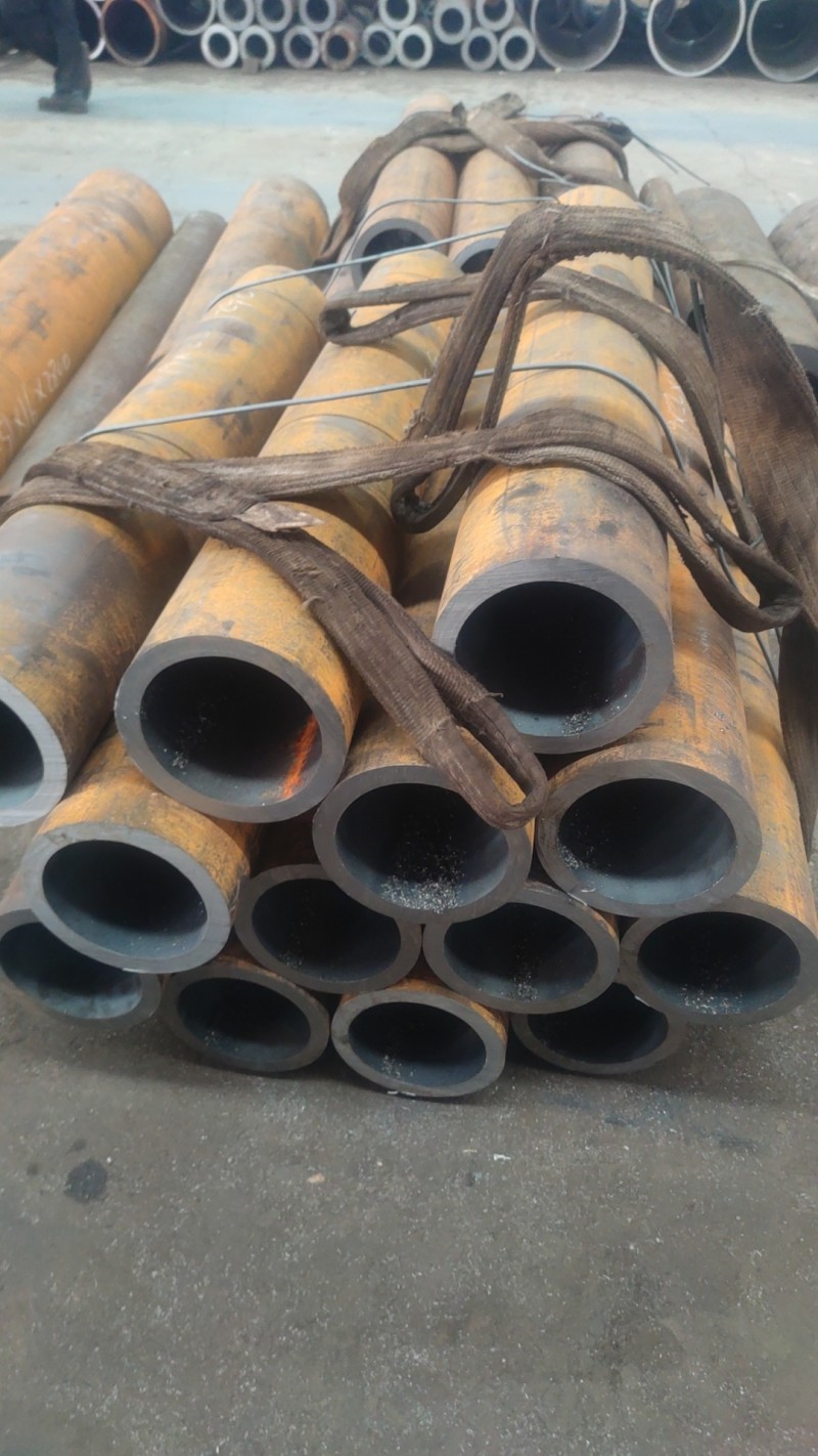 吉阳吉阳吉阳15CrMoG无缝钢管切割